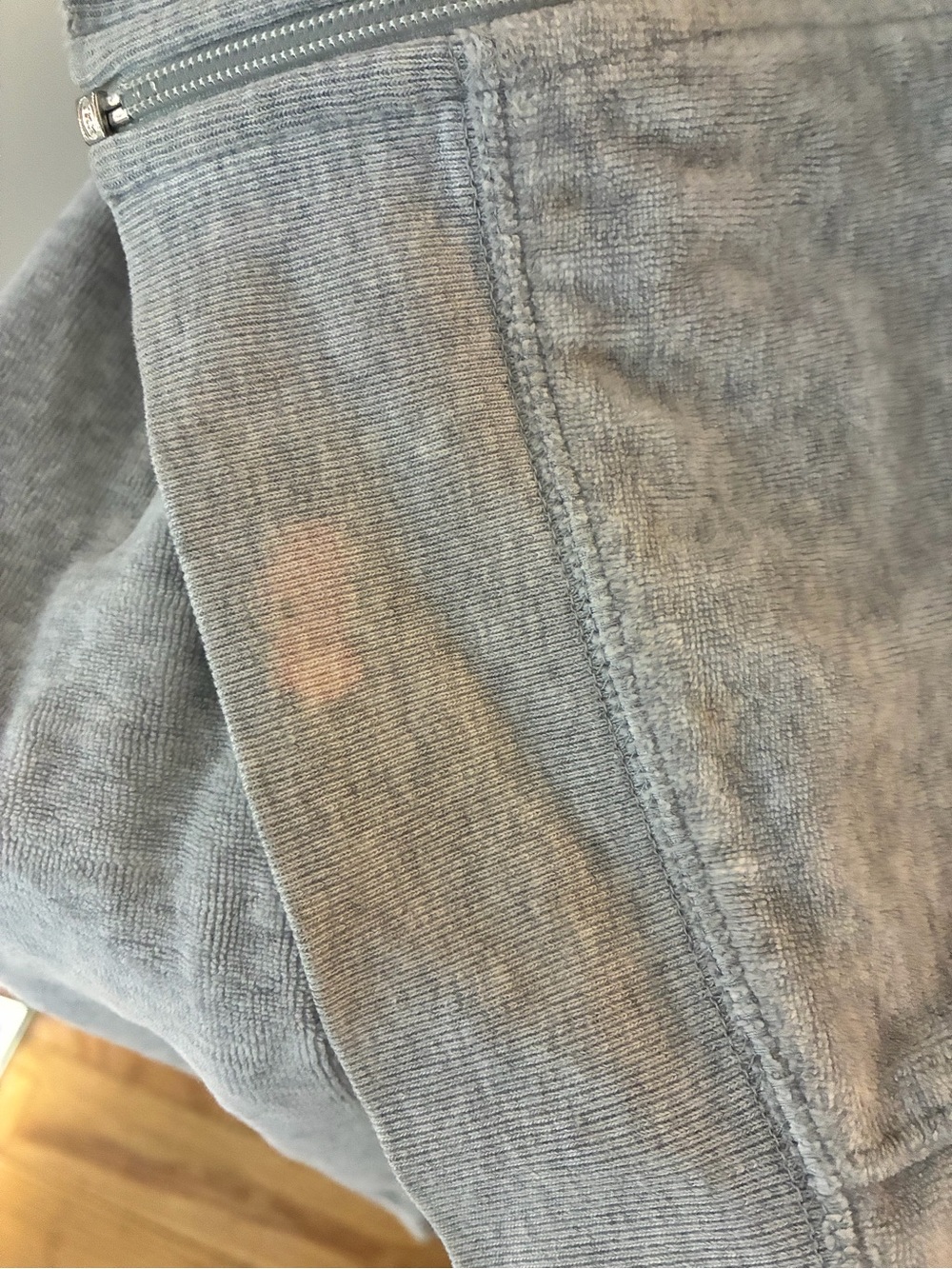 Juicy couture zip up - Picture 3 of 6